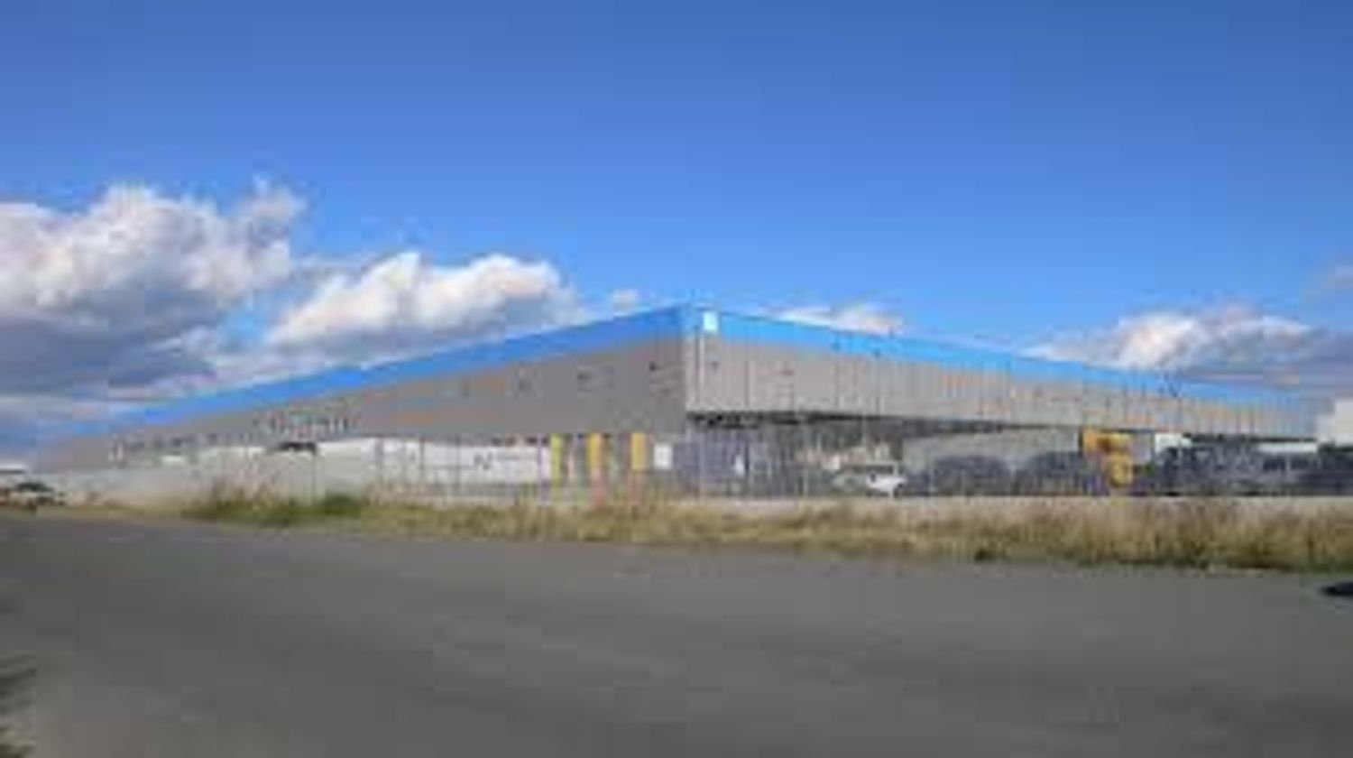 233m² Building in Stornara, Italy No. 380548