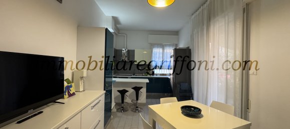 4 rooms Apartment in Bologna, Italy No. 322645 2