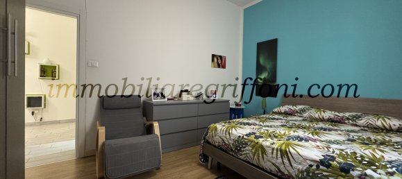 4 rooms Apartment in Bologna, Italy No. 322645 10