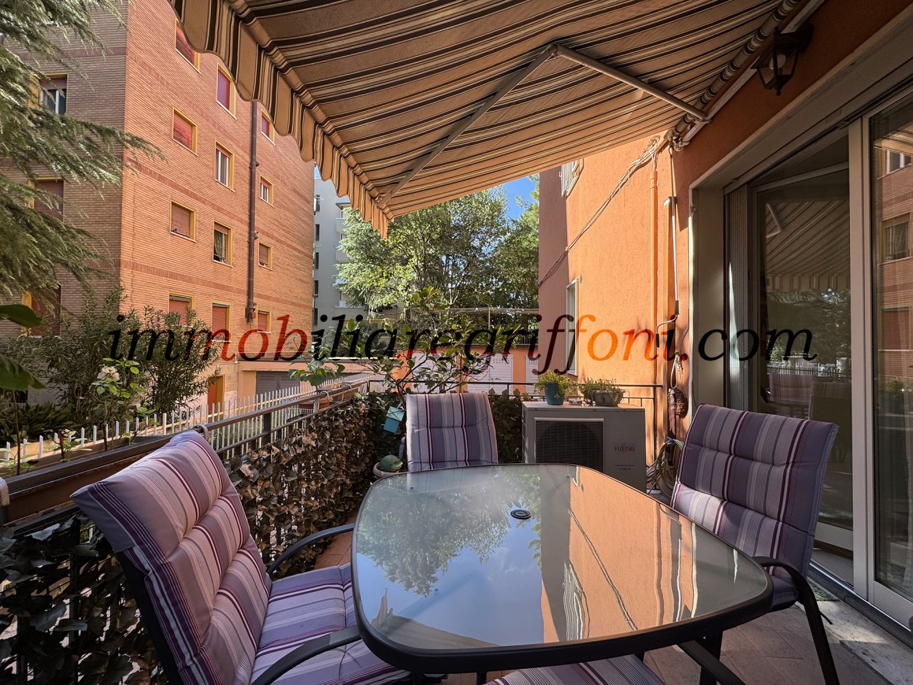 4 rooms Apartment in Bologna, Italy No. 322645