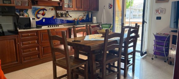 Apartamento de 2 dormitorios en Messina, Italy No. 293939 4