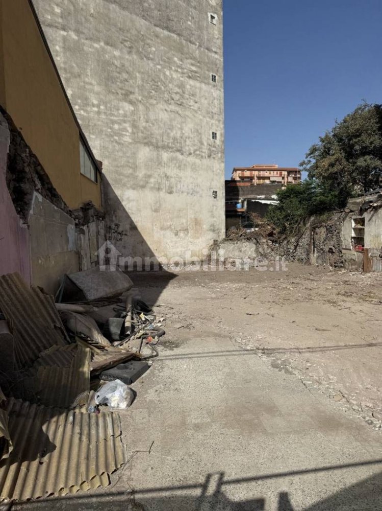 Grundstück in Catania, Italy 200m², Nr. 290721