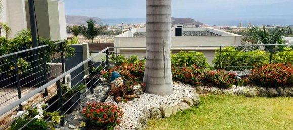 4 bedrooms House in Adeje, Spain No. 115021 7