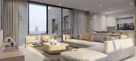 6 bedrooms Villa in Sea Caves, Cyprus No. 17208 3