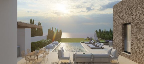 6 bedrooms Villa in Sea Caves, Cyprus No. 17208 2