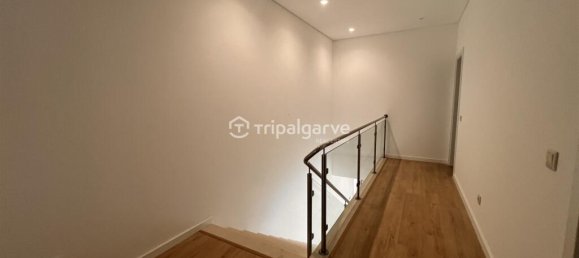 4 Schlafzimmer Villa in Albufeira, Portugal, Nr. 138944 8