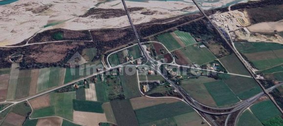 Здание с 1 комнатой в Порденоне, Италия № 295866 13