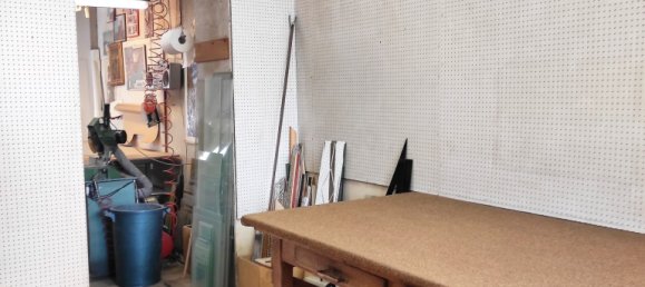 35m² Commercial property in Rome, Italy No. 97539 2