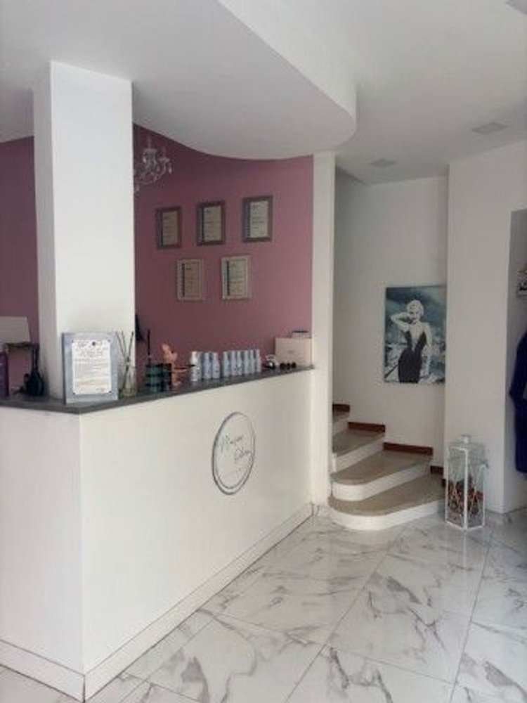 151m² Commercial property in Brescia, Italy No. 391863