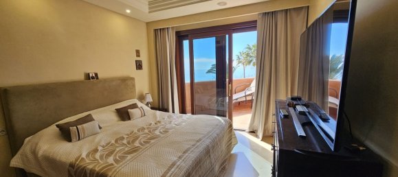 3 bedrooms Apartment in Estepona, Spain No. 135077 5