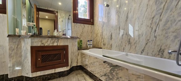 3 bedrooms Apartment in Estepona, Spain No. 135077 10