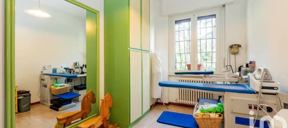 4 bedrooms Villa in Veduggio con Colzano, Italy No. 194778 33