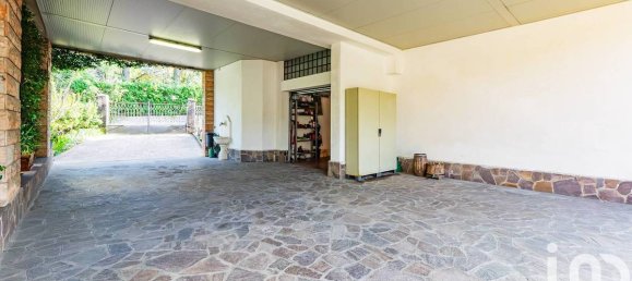 4 bedrooms Villa in Veduggio con Colzano, Italy No. 194778 38