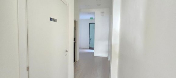 Oficina en Catania, Italy 84 m² No. 381345 12
