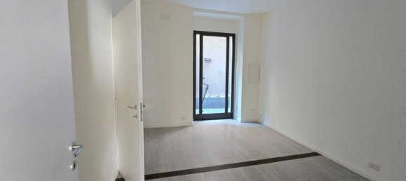 Oficina en Catania, Italy 84 m² No. 381345 8