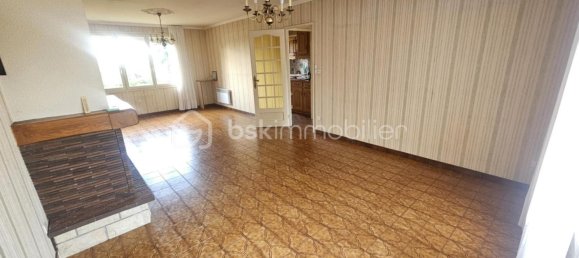 3 bedrooms House in Saint-Pierre-les-Elbeuf, France No. 322427 5