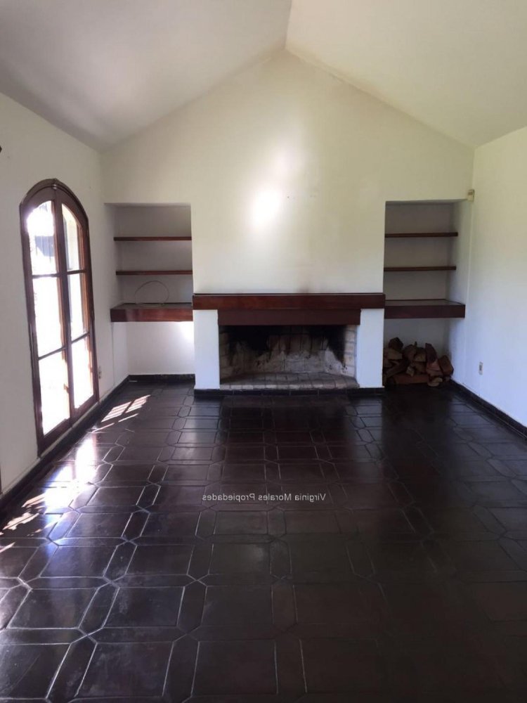 3 bedrooms Apartment in Montevideo, Uruguay No. 12313