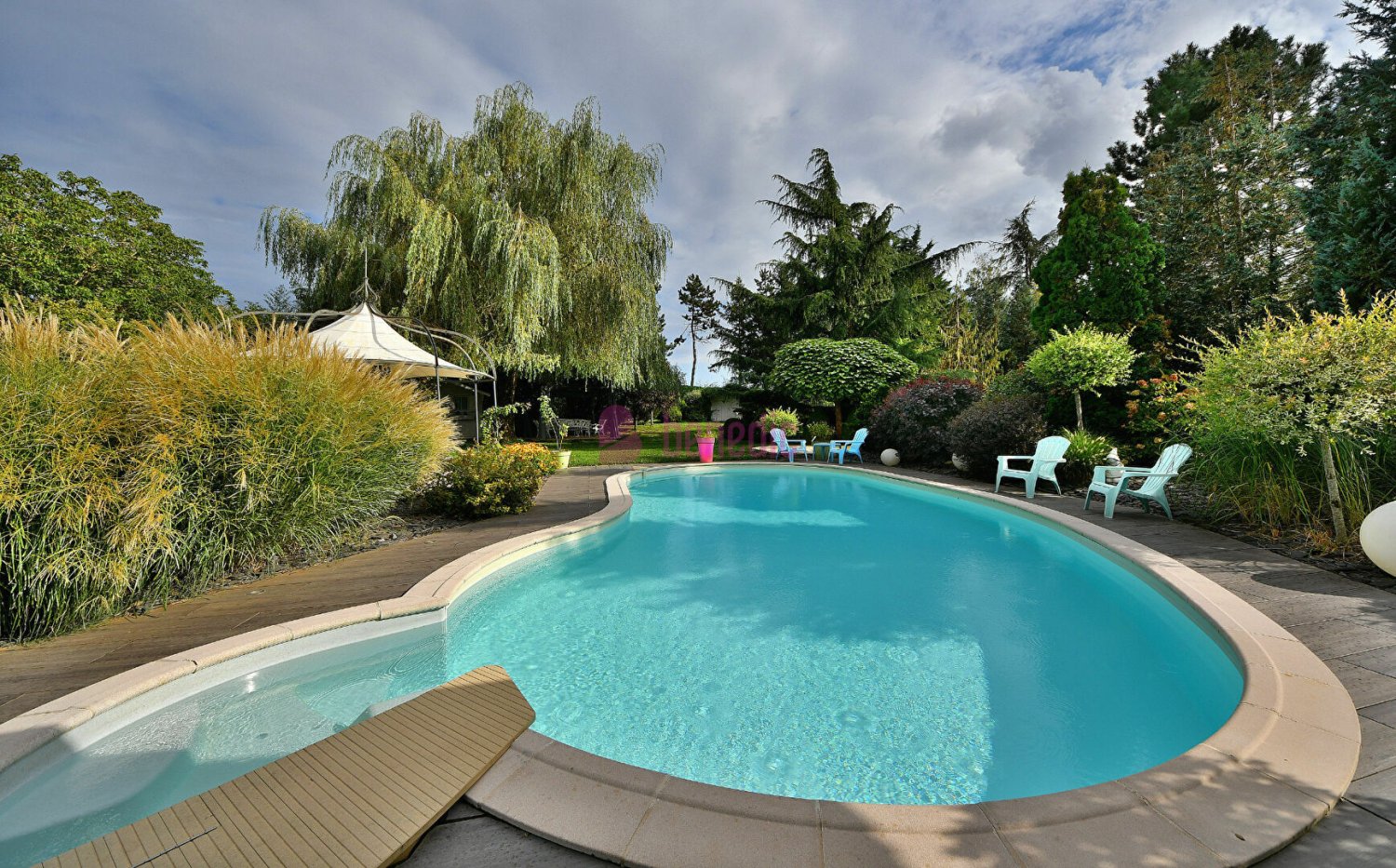 6 Schlafzimmer Villa in Sainte-Marie-aux-Chenes, France, Nr. 252942