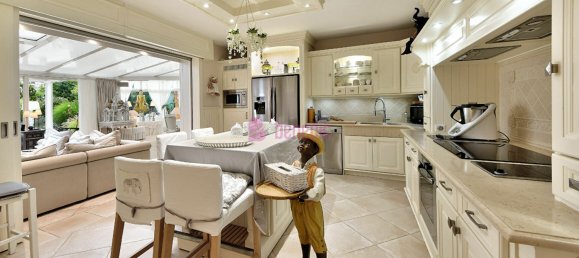 6 Schlafzimmer Villa in Sainte-Marie-aux-Chenes, France, Nr. 252942 13