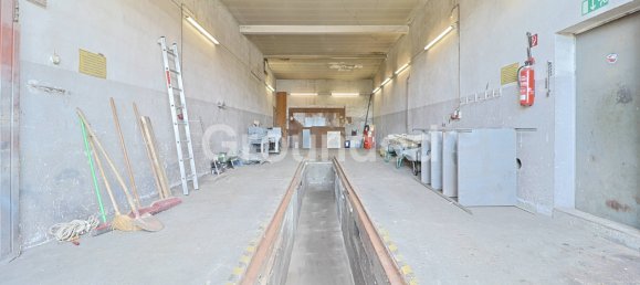 Дом с 6 комнатами в Хасберге, Германия № 140929 14