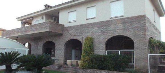 4 bedrooms House in Coma-Ruga, Spain No. 348 8