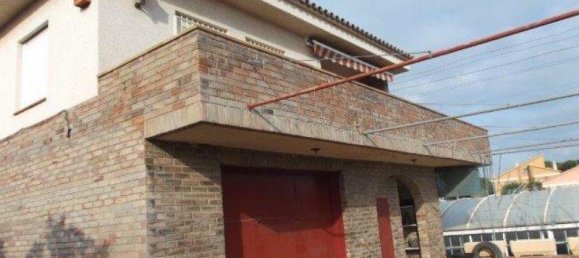 4 bedrooms House in Coma-Ruga, Spain No. 348 2