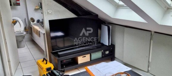 Studio in Poissy, France No. 149815 2