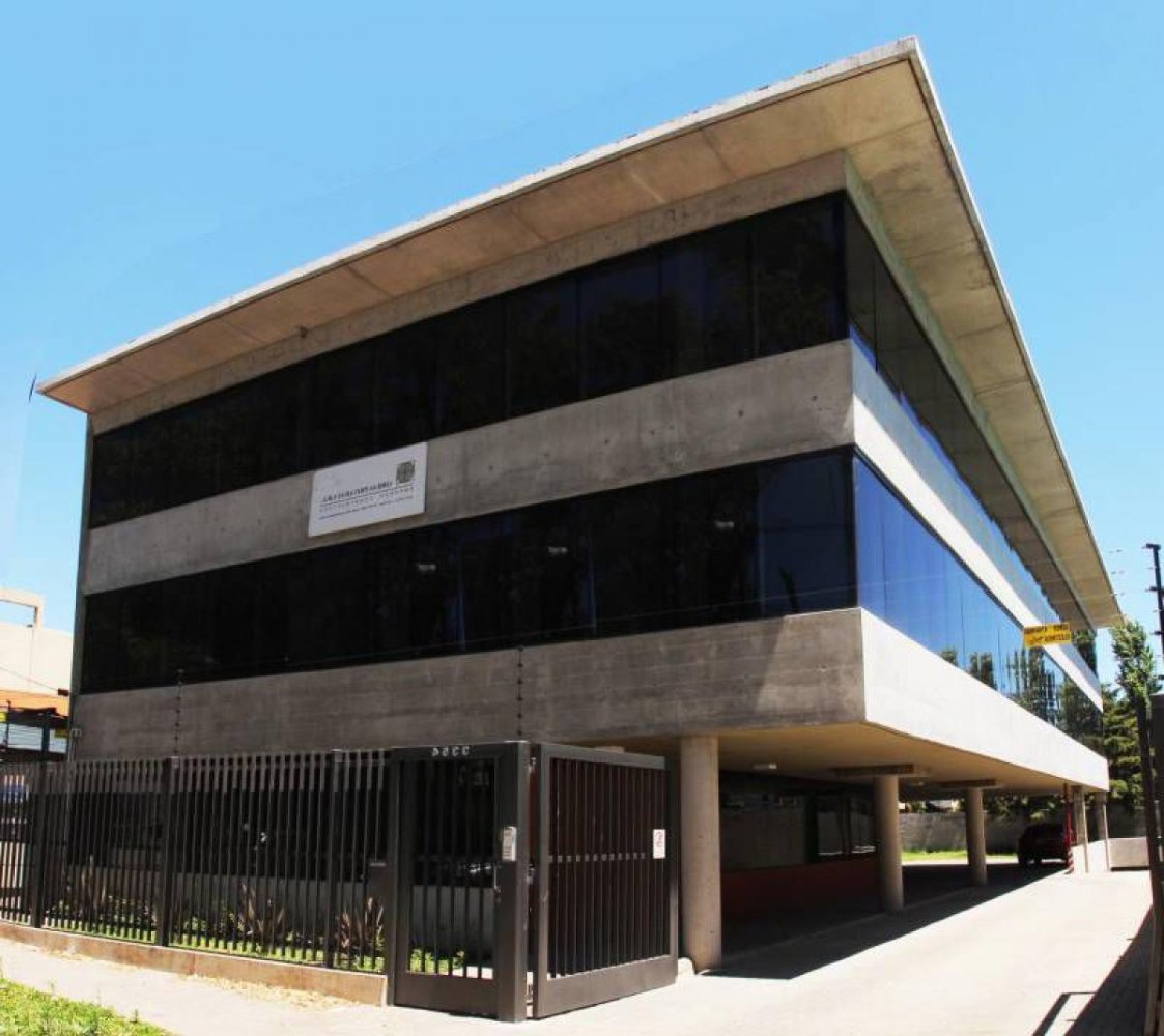 880m² Office in San Isidro, Argentina No. 26029