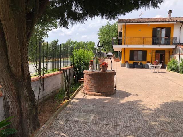 8 rooms House in Quattordio, Italy No. 31930