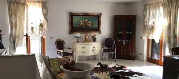 8 rooms House in Quattordio, Italy No. 31930 8