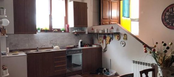 8 rooms House in Quattordio, Italy No. 31930 6