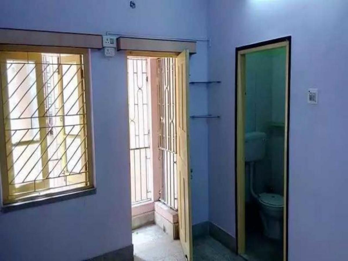 2 bedrooms House in Kolkata, India No. 3852