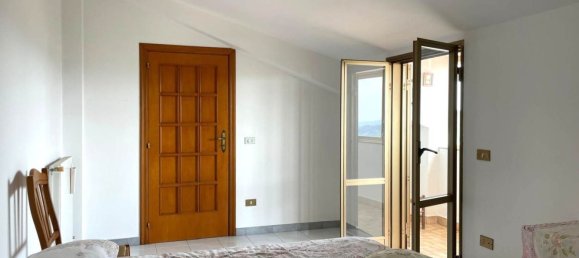 9 rooms House in Marcellinara, Italy No. 281126 38