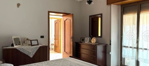 9 rooms House in Marcellinara, Italy No. 281126 21