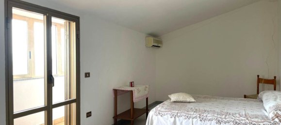 9 rooms House in Marcellinara, Italy No. 281126 34