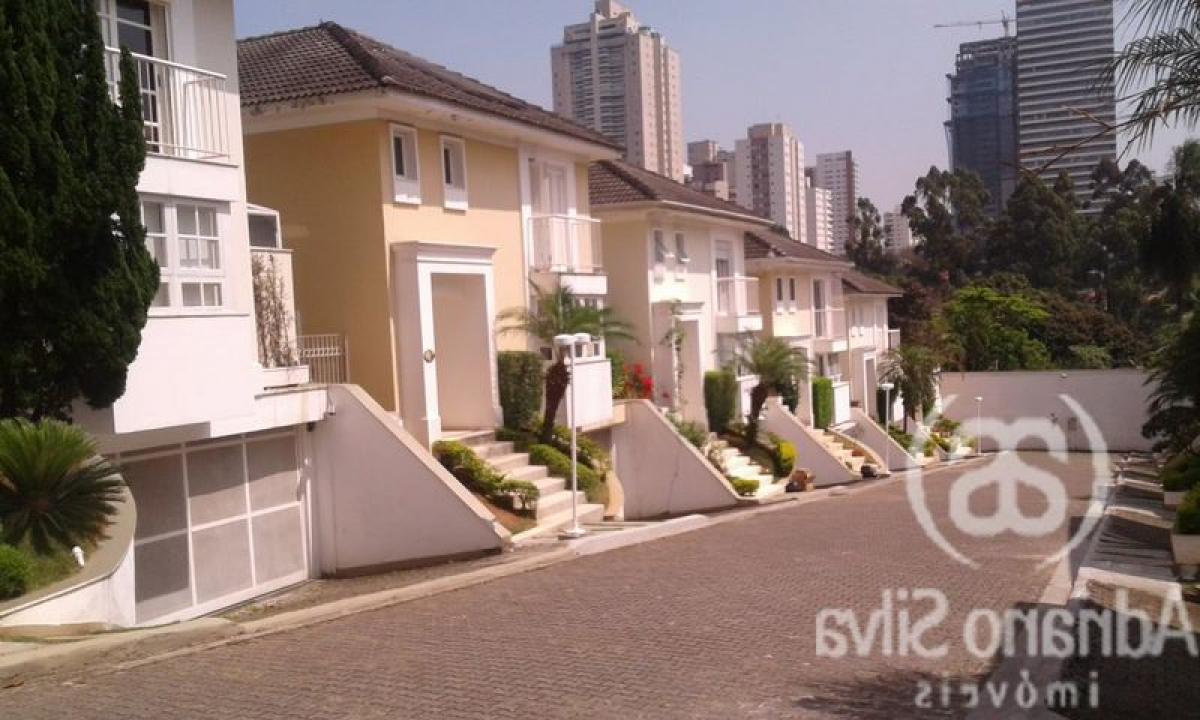 Casa de 4 dormitorios en Sao Paulo, Brazil No. 477104