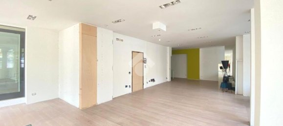 4-Zimmer Gewerbliche Immobilie in Nave, Italy, Nr. 72415 16