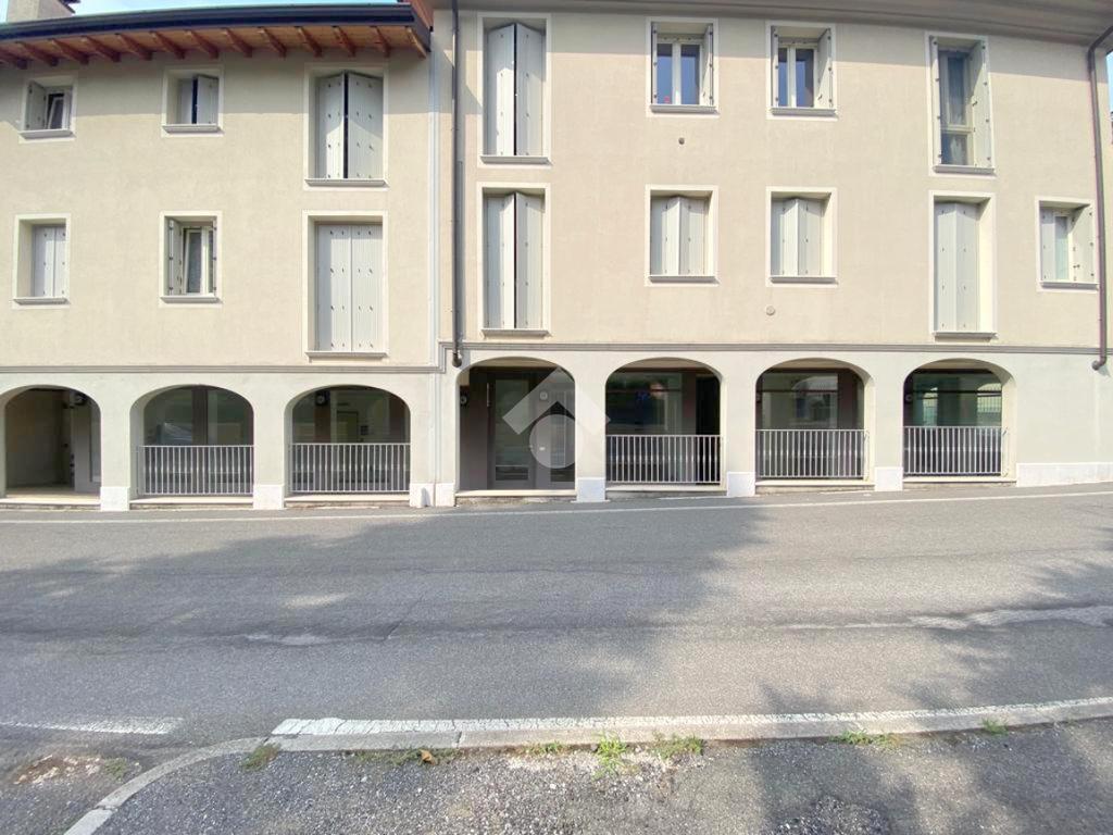 4-Zimmer Gewerbliche Immobilie in Nave, Italy, Nr. 72415