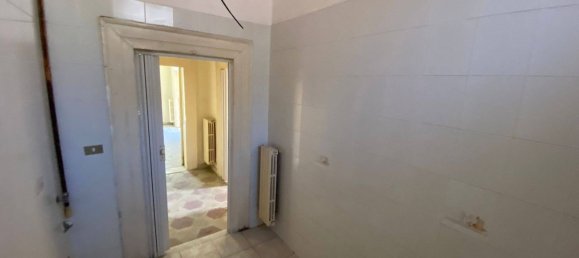 3 rooms Apartment in Barletta, Italy No. 20512 9