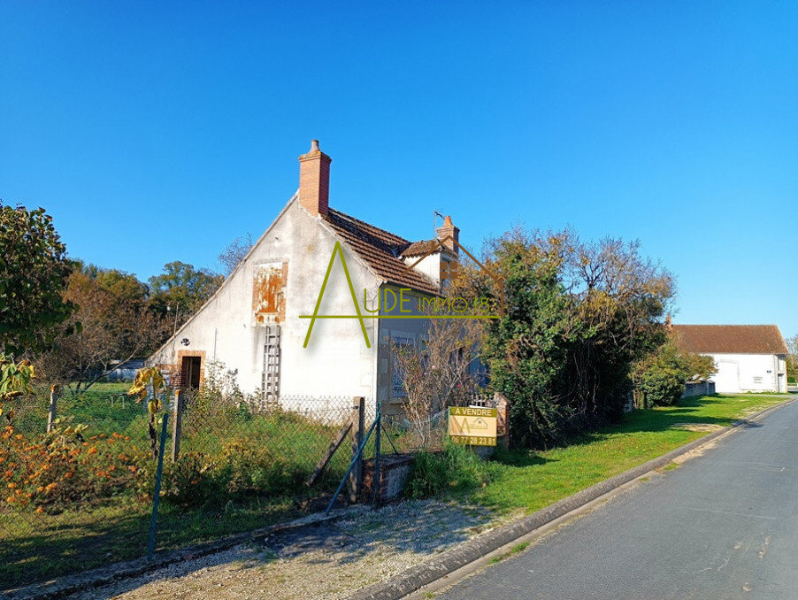 Casa de 2 dormitorios en Charenton-du-Cher, France No. 213737