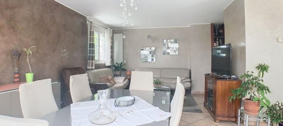 6 bedrooms Villa in Saint-Pierre-du-Perray, France No. 186887 3