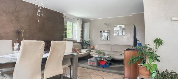 6 bedrooms Villa in Saint-Pierre-du-Perray, France No. 186887 4