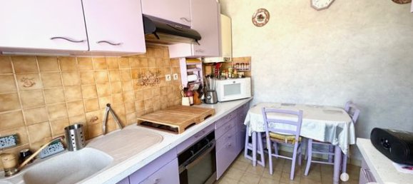 4 bedrooms House in Chateauroux, France No. 303144 3