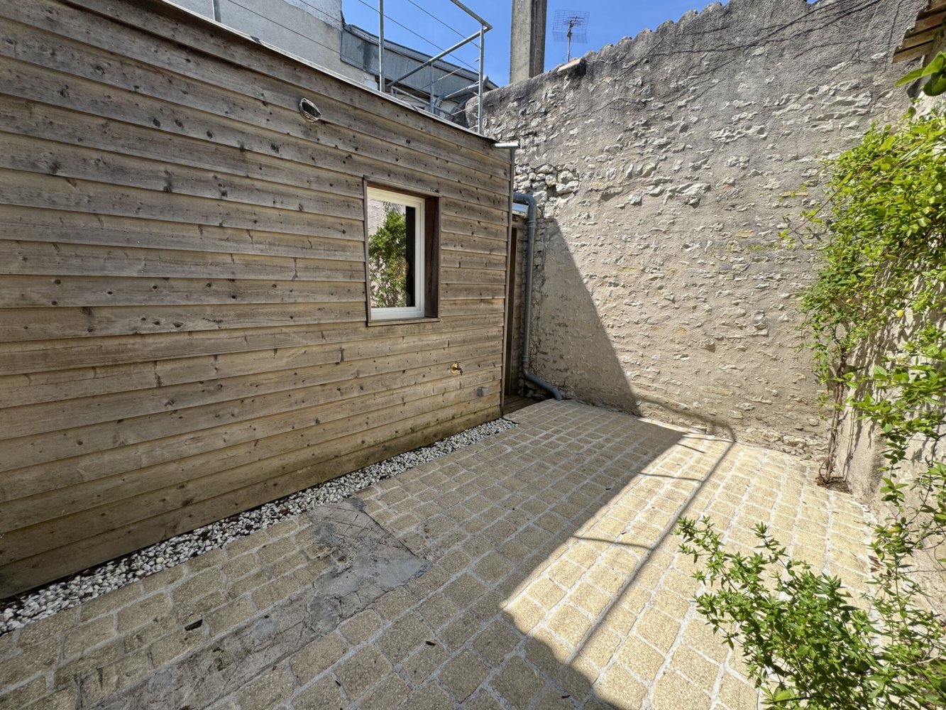 Adosado de 1 dormitorio en La Flotte, France No. 352529