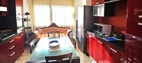 Apartamento de 1 dormitorio en Guastalla, Italy No. 70553 2