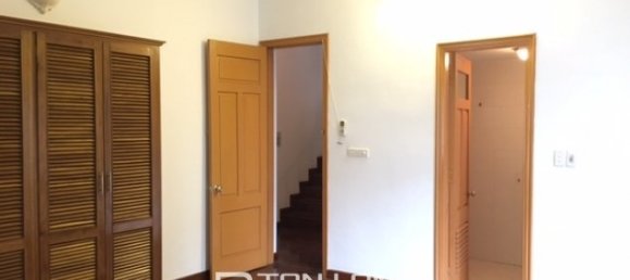 4 غرف نوم فيلا في Tay Ho, Vietnam رقم 2704 9