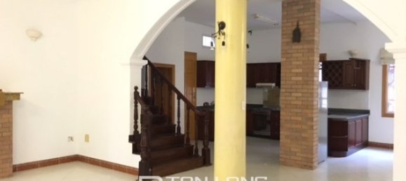 4 غرف نوم فيلا في Tay Ho, Vietnam رقم 2704 4