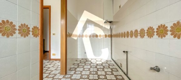 3غرفة شقة في Monte Roberto, Italy رقم 196964 5