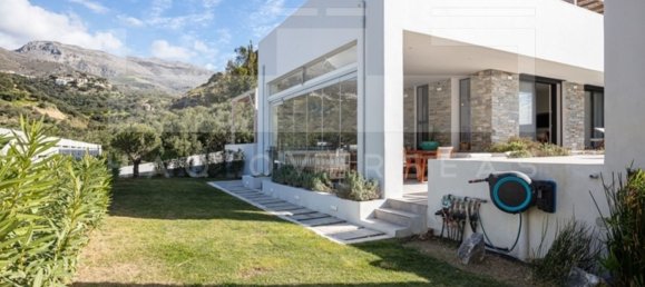 4 Schlafzimmer Villa in Crete, Greece, Nr. 8945 13