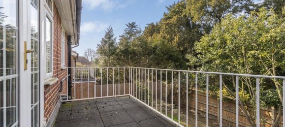 4 bedrooms House in Cockfosters, United Kingdom No. 6614 19